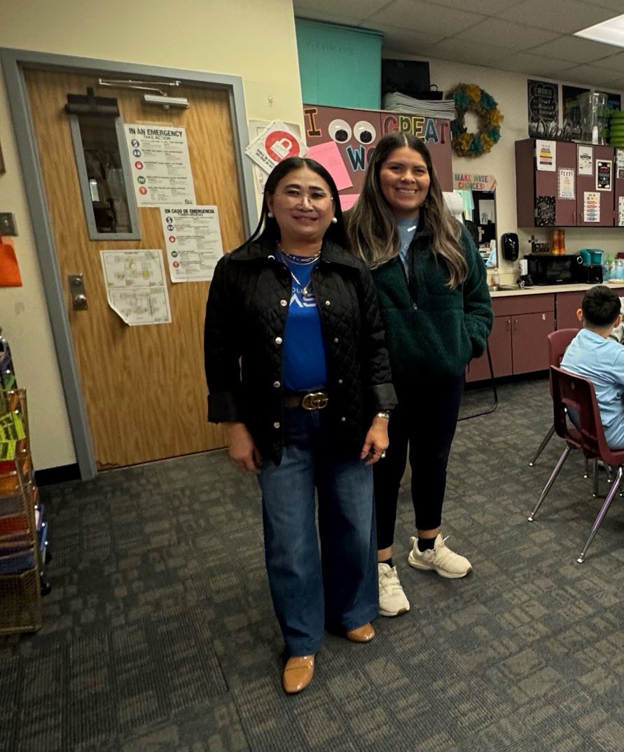 bacon_cecilia's tweet photo. PREVIEW DAY at Cavazos Elementary School!🚌📚✏️📓
@OdessaCollege
 #PositivelyOC #OCAllIn #TangramPuzzles #MathProfessors https://t.co/S9aYDvxZak