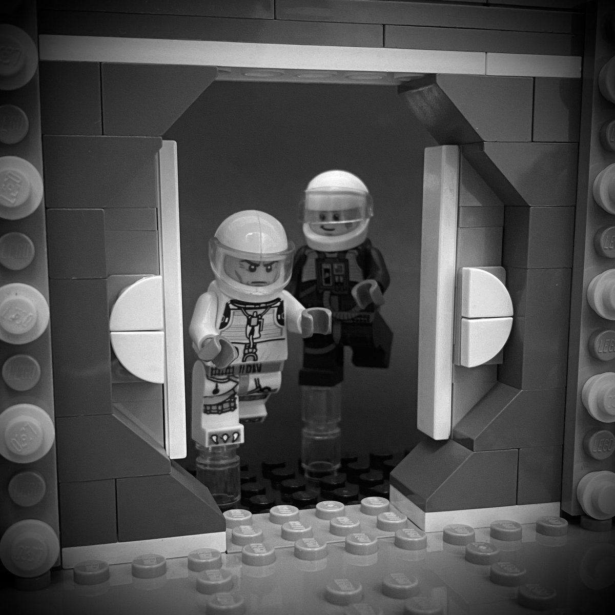 brickpandorica's tweet image. #DoctorWho shows us the future with a right pair of spacewalkers on cyber-thriller Wheel in Space. 

How thoughtful of #LEGO Group to produce Antoc Merrick and Bossk Star Wars minifigures just to satisfy global demand for #2ndDoctor Lego fun.

#legodoctorwho