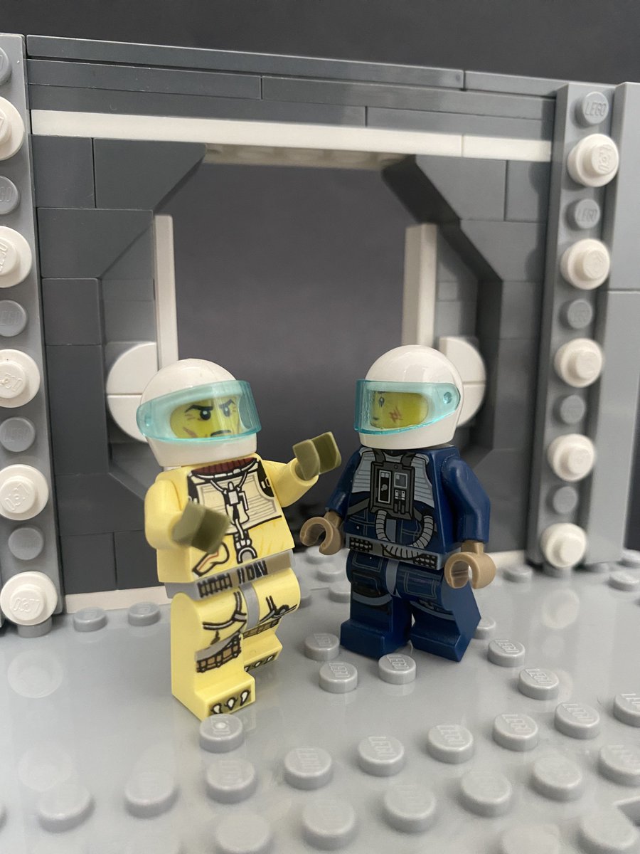 brickpandorica's tweet image. #DoctorWho shows us the future with a right pair of spacewalkers on cyber-thriller Wheel in Space. 

How thoughtful of #LEGO Group to produce Antoc Merrick and Bossk Star Wars minifigures just to satisfy global demand for #2ndDoctor Lego fun.

#legodoctorwho
