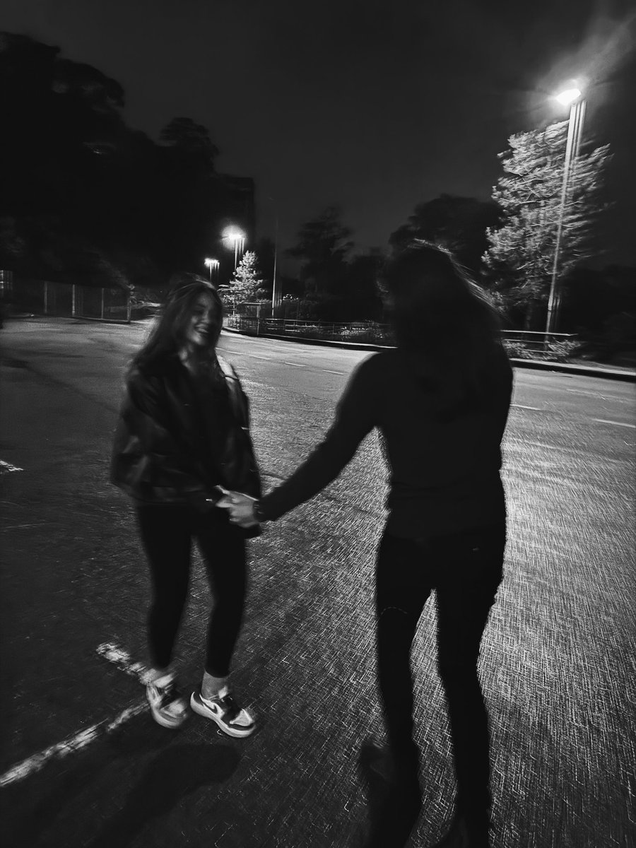 magicaleveeee's tweet photo. 🖤🩶 https://t.co/JN1ni5Kkcg