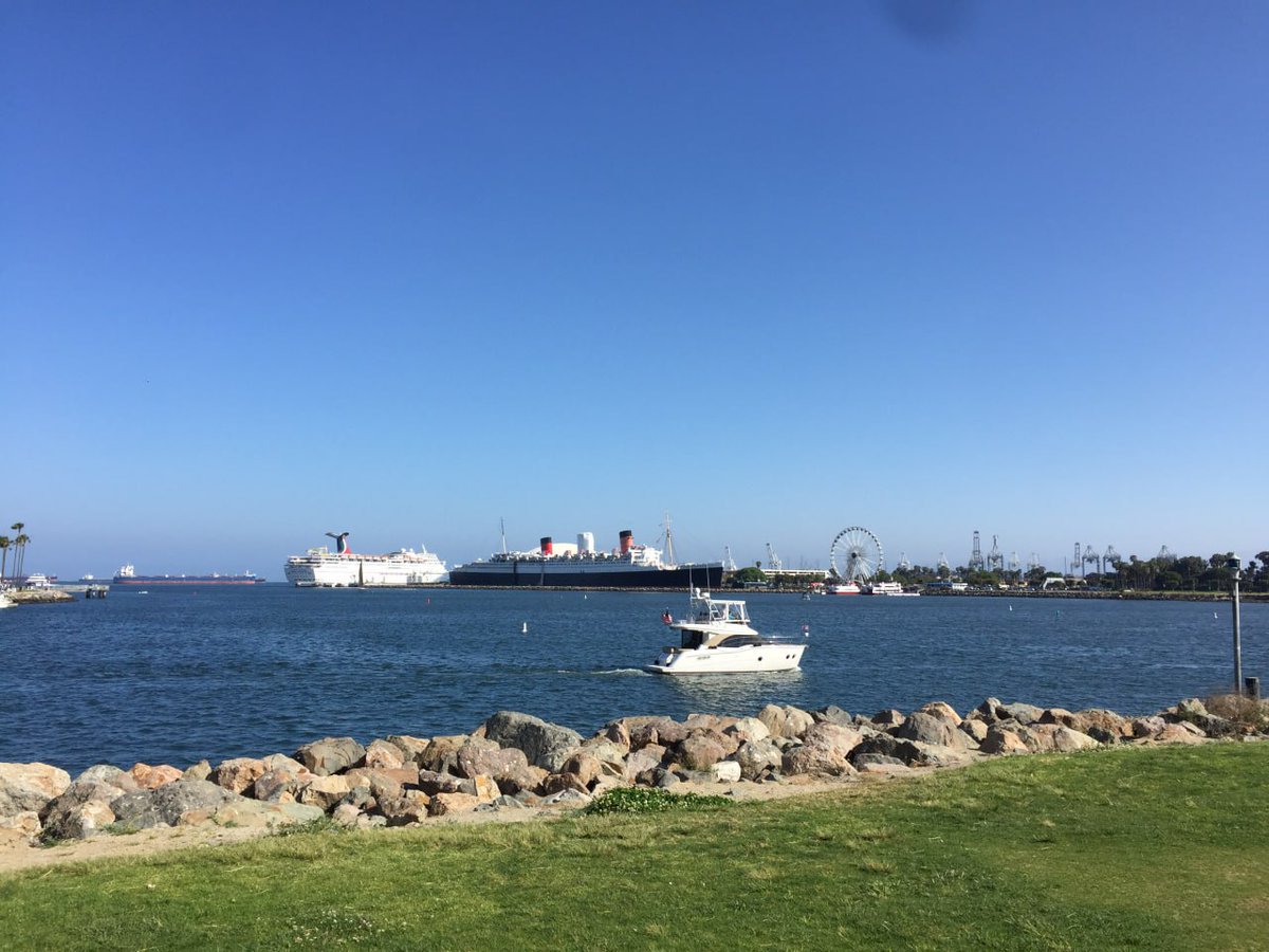 ElmaYeoz's tweet photo. Enjoy the sun and breeze in the quiet bay, overlook the cruise ship and Ferris wheel, and enjoy the pleasant afternoon. 🌊 🚢 ☀ ️ https://t.co/aTfGyoPE0z