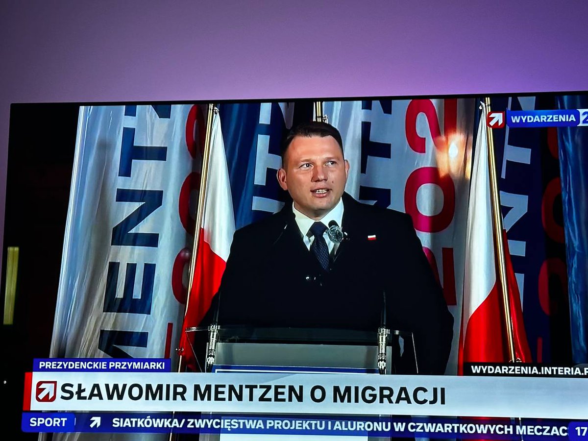 KONFEDERACJA_'s tweet photo. Nadesłane od sympatyka. Kampania #Mentzen2025 coraz bardziej przebija się w mediach, na spotkania przychodzi coraz więcej ludzi. Idziemy po sukces‼️ https://t.co/o0Vqmtq0MC