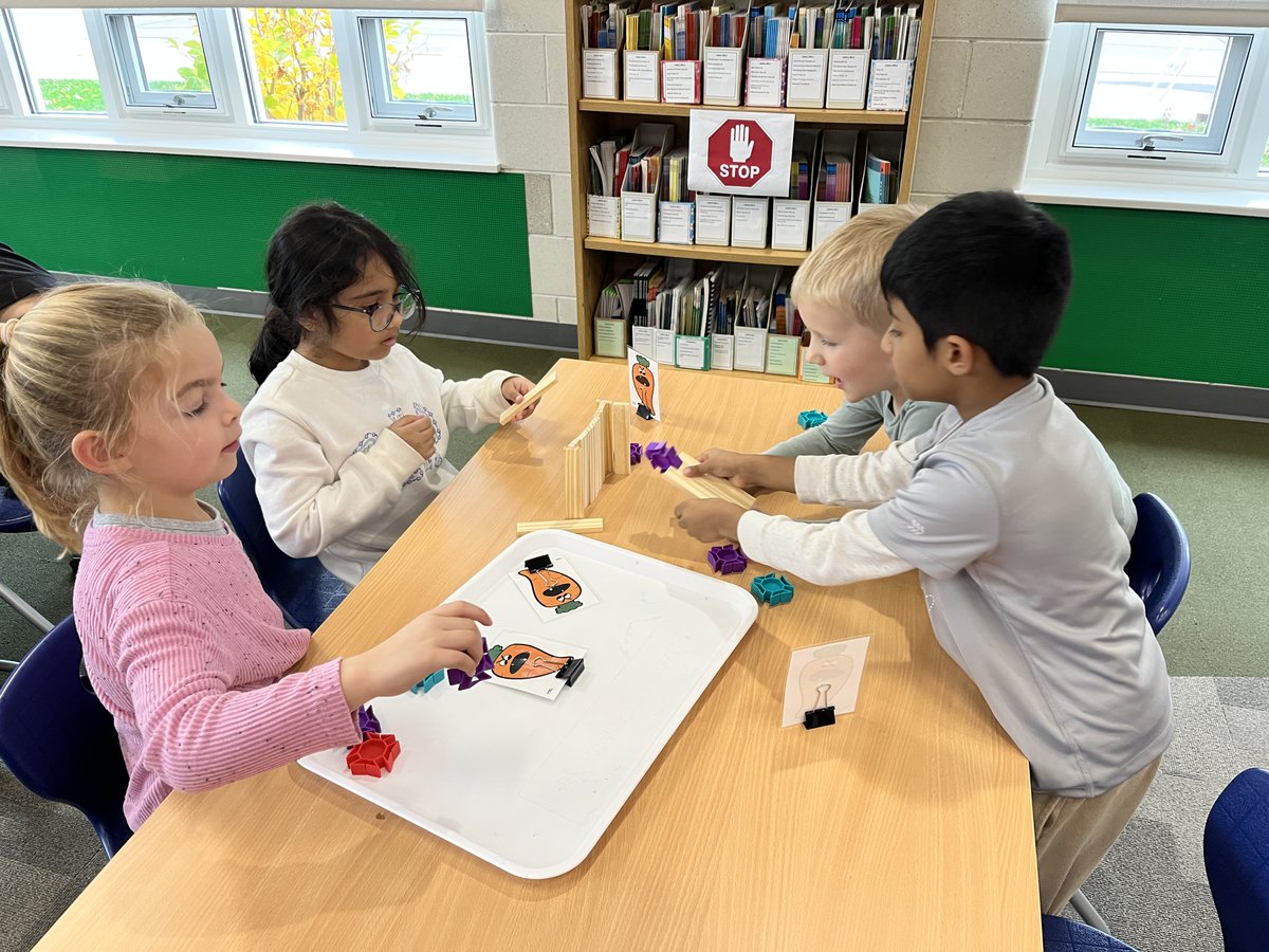 MeyerLib_SD735's tweet image. Creepy Carrots invaded the library this week! After reading the book, kindergarten students built fences to keep Jasper Rabbit out of the carrot patch! 🥕