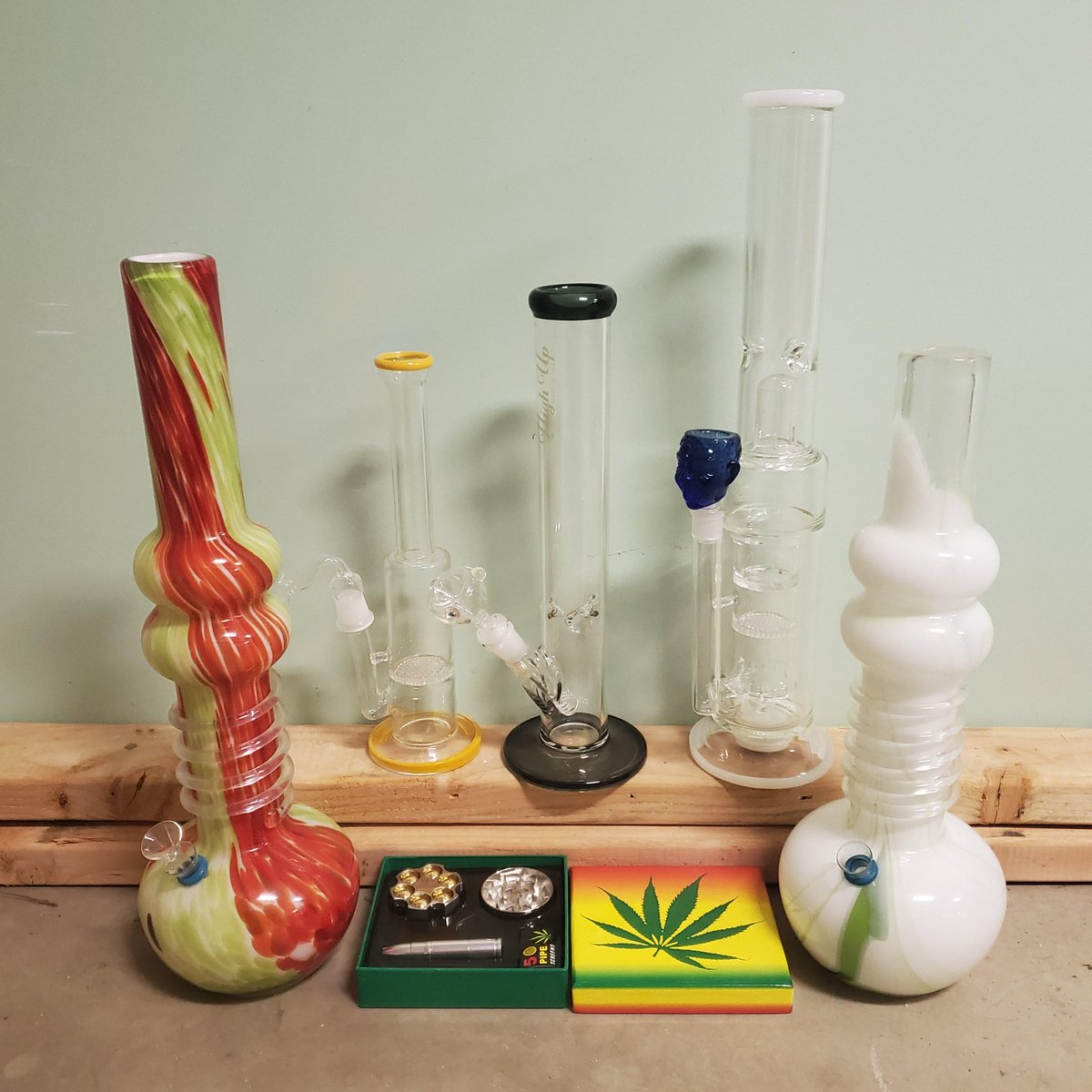 Stellar CannaCoin presents…

🎉 3rd Anniversary Raffle!

🎁 Prize: bong + grinder

⬇️ Enter on Reddit: 

reddit.com/r/StellarCanna…

.
.
.
.
.
#weed #cannabis #stoner #crypto #XLM #Stellar #memecoins #memecoin #airdrop #airdrops #giveaway #NFT #NFTs #altcoin #altcoins #bong #bongs