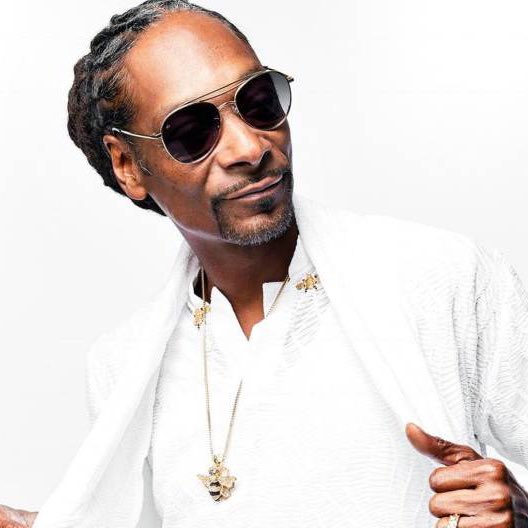 nfr_podcast's tweet photo. “Snoop posted ‘Taylor Made’, I prayed it was the edibles / It was only right for me to let it go”

— Kendrick Lamar on ‘wacced out murals’ on GNX https://t.co/icdORyQUHp