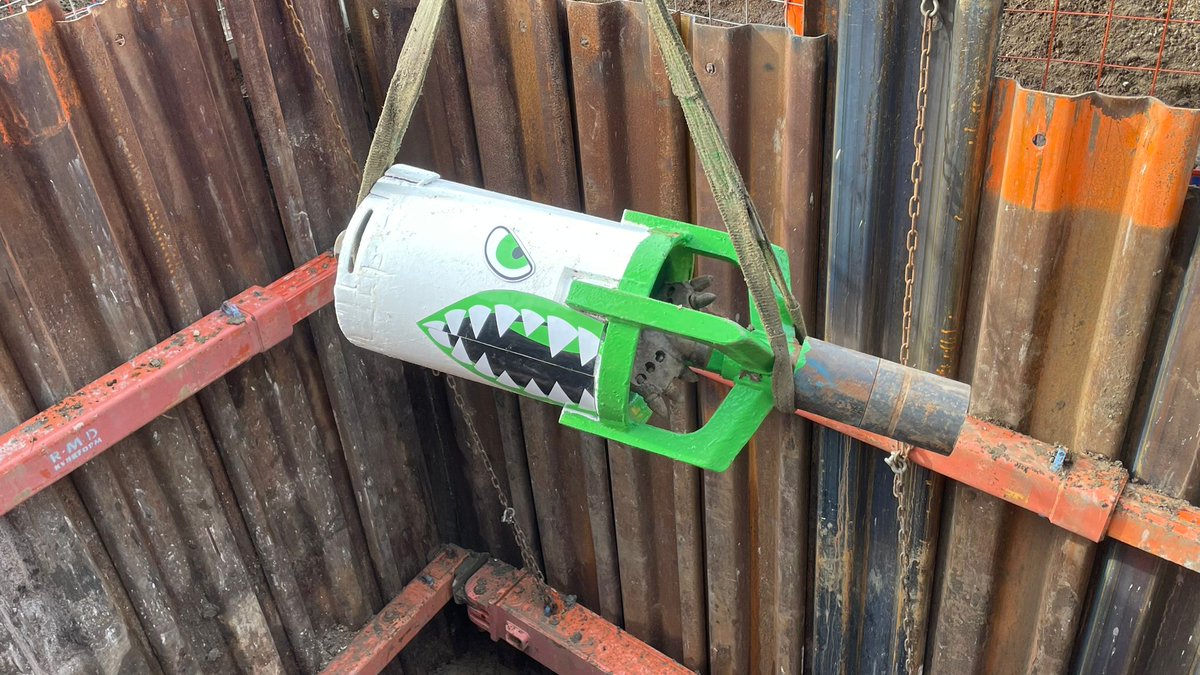 HBTunnelling's tweet photo. #TeamHBT was approached to provide a solution to install 60mtr 225mm gravity foul line for a new development at Parklands Great Wesley Park for our esteemed client.

HBT have a fleet of different manufactured augerbore rigs ranging from 45t upto 250t. https://t.co/0I9ph58MQL