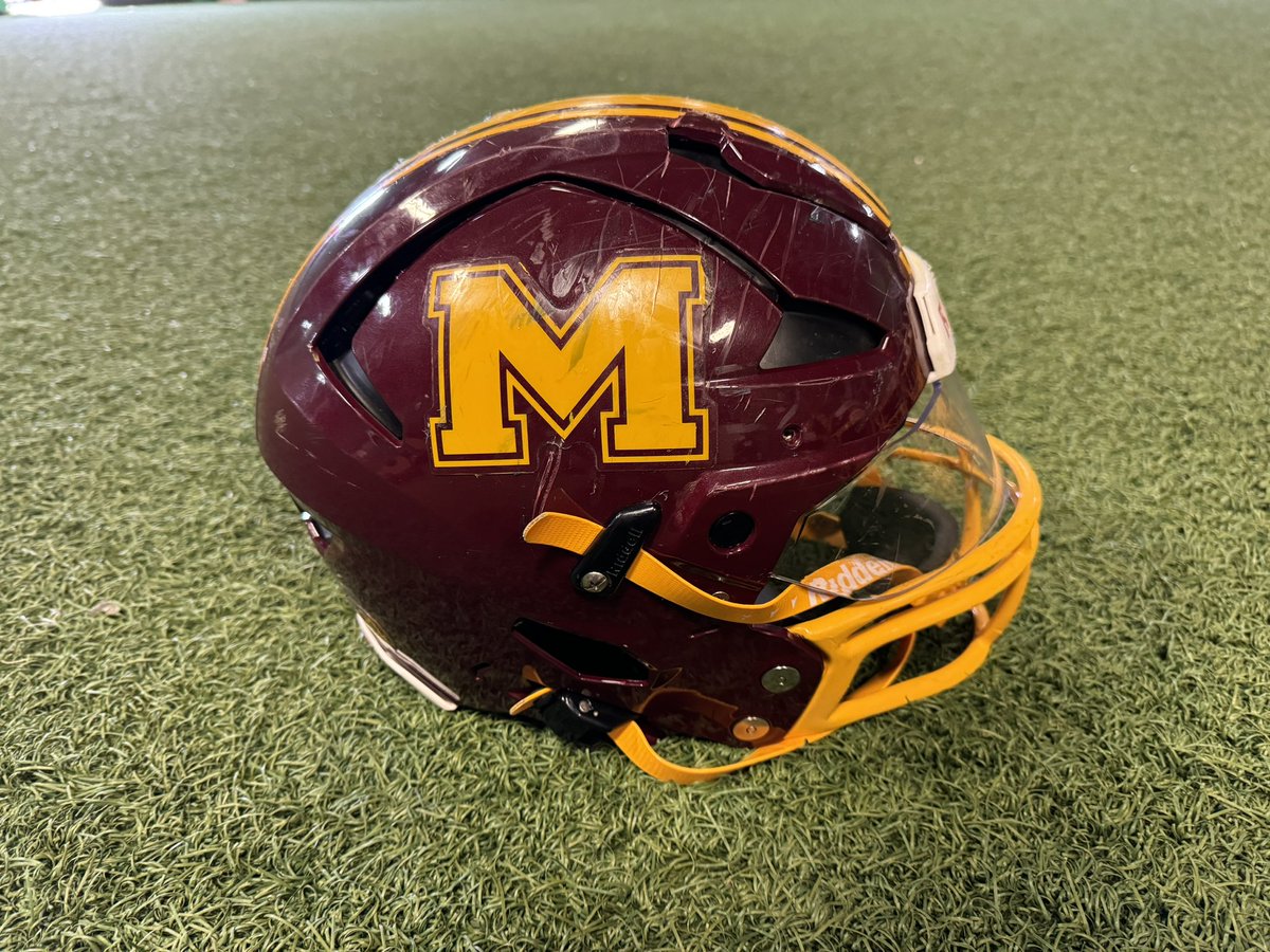 4_The_Athlete's tweet photo. Full steam ahead 🚂 💨 💨 with @MHSBucsSports !!

A big thanks to @milfordfootball and my guy @CoachJedBell for always being so organized! 

✅ Axiom Next Level Protection
✅ Riddell InSite Analytics 📊 📈 📉 
✅ Riddell Custom Uniforms

#TheRiddellDifference

@RiddellSports https://t.co/t8rMiFAFbp