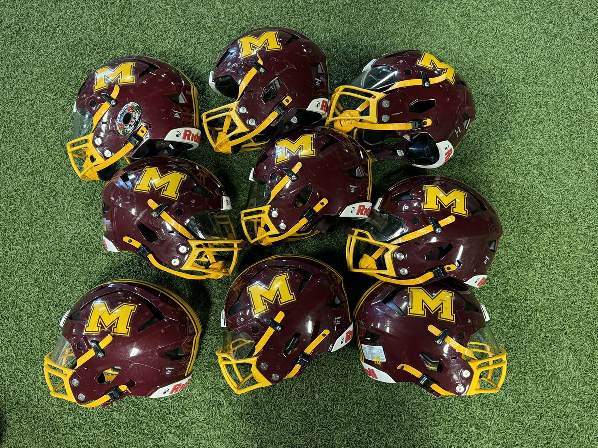 4_The_Athlete's tweet photo. Full steam ahead 🚂 💨 💨 with @MHSBucsSports !!

A big thanks to @milfordfootball and my guy @CoachJedBell for always being so organized! 

✅ Axiom Next Level Protection
✅ Riddell InSite Analytics 📊 📈 📉 
✅ Riddell Custom Uniforms

#TheRiddellDifference

@RiddellSports https://t.co/t8rMiFAFbp
