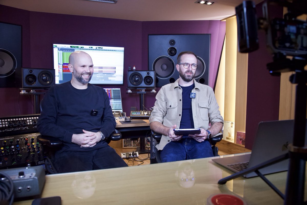 We had the pleasure of welcoming Grégoire from @audiofanzinefr for an in-depth talk with Jordan about the studio, the projects and artists who have worked with us, and many other topics!
We’ll keep you updated when the full report is available.