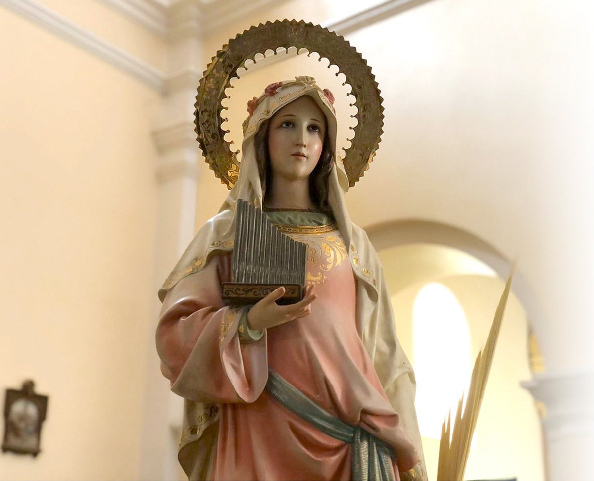 Celebramos hoy la fiesta de #SantaCecilia, santa romana del siglo III.

Consiguió la doble palma de la virginidad y del martirio. En vida supo tocar algún #instrumentomusical, por eso es la patrona de los #músicos.

📷: <a href="/AMLUrgavonense/">LiraUrgavonense</a>, <a href="/LaLiradePozuelo/">La Lira de Pozuelo</a> y <a href="/BandaSorbas/">B.M. Santa Cecilia de Sorbas</a>