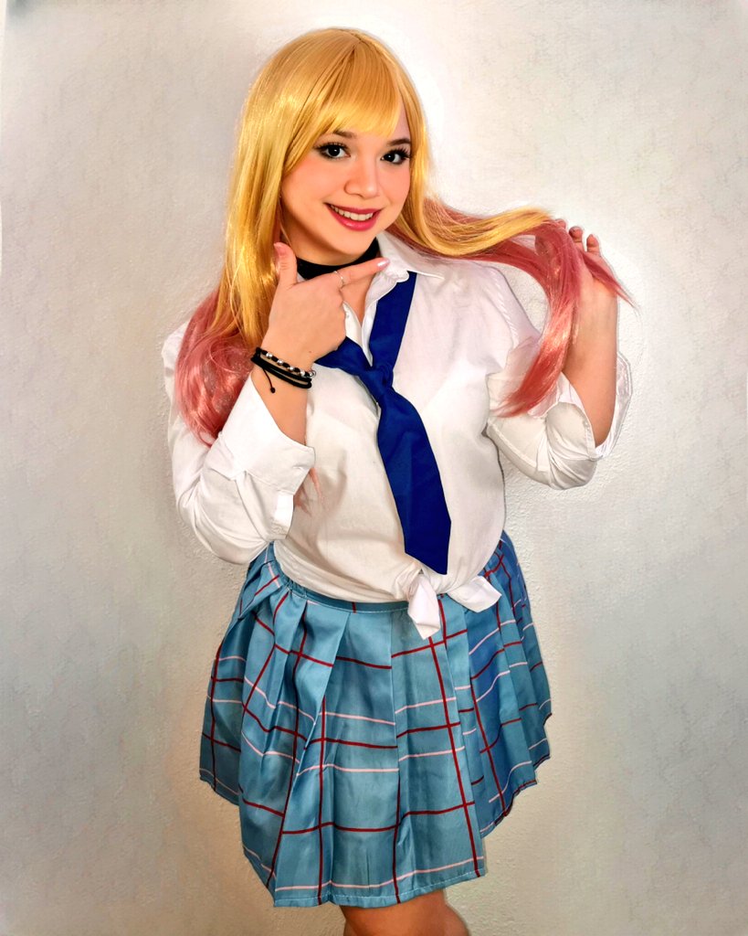 DayexP's tweet photo. Cosplay de Marín -My Dress Up Darling 😊 https://t.co/BkwjxD6ZRG