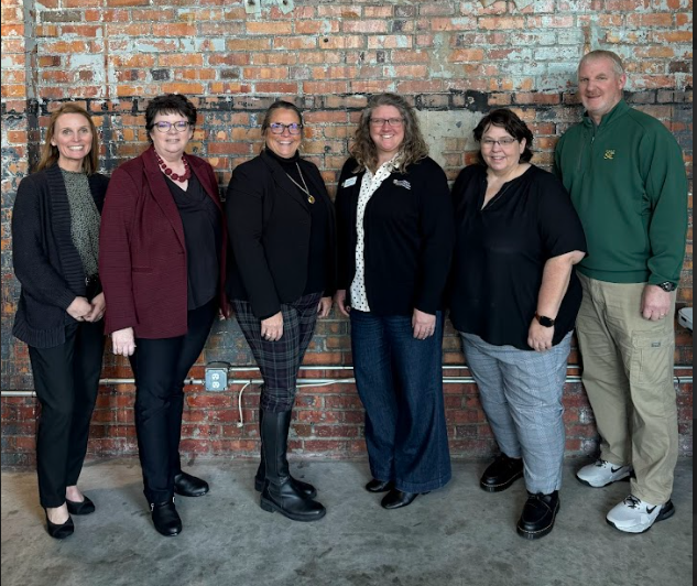 MOEducation's tweet photo. Congratulations to the DESE RYA Consultants Team for winning the 2024 Partner of the Year award from Apprenticeship Missouri!

The award is given in appreciation of the team’s ongoing commitment and dedication to expanding apprenticeships in Missouri. Thank you for all you do! https://t.co/W9dp6kvObs