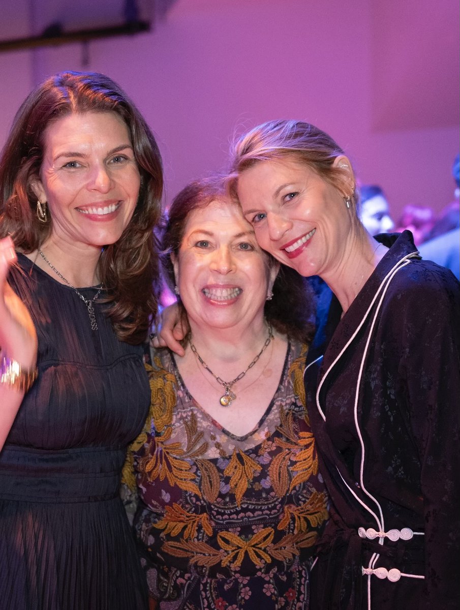 🎶 Everyone deserves the chance to fly 🎶

Winnie Holzman '76, who studied English at Princeton, penned @wicked_musical's book and wrote #WickedMovie's screenplay while serving as an executive producer.

Holzman also created the TV series My So-Called Life starring Claire Danes.