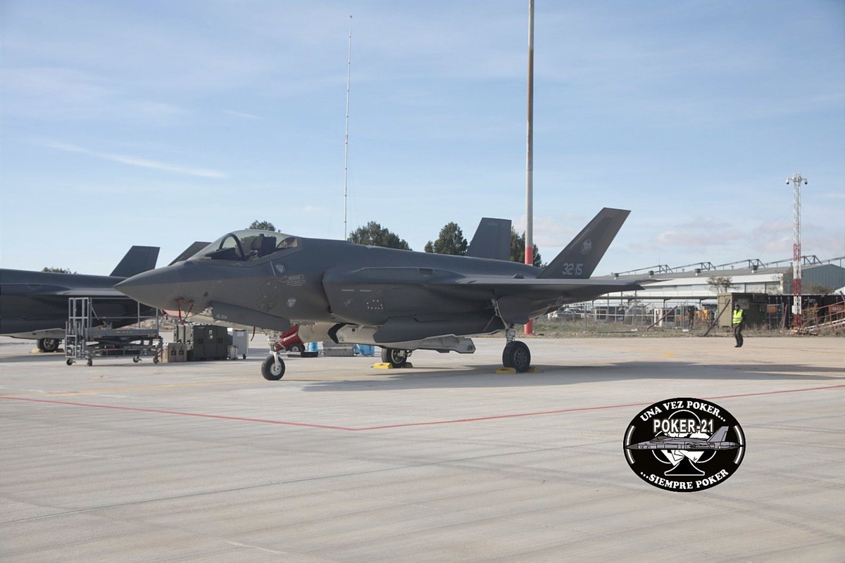 FOTOgrAAMA's tweet photo. #BuenasTardes comenzamos el #finde con 📷 del #TLP de  #albacete  curso 2024-4

✈️
#LockheedMartin #F35A #LightningII (MM7364/32-15) @ItalianAirForce
✈️
 
#aviation #avgeek #tacticalleadershipprogramme #aviationphotography  #spotter #planespotting
 #italianairforce

📷 Poker-21 https://t.co/U7Tg1aaQJc