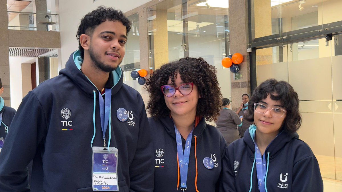 GobDigitalCO's tweet photo. 👩‍💻👨‍💻 En #DatosALaU destacamos el papel de los jóvenes en la transformación digital de Colombia. Con creatividad y compromiso, demostraron que el acceso a los datos abiertos es una herramienta clave para el desarrollo sostenible. 🚀 ¡Sigamos creando juntos! https://t.co/SqKvI7lutJ