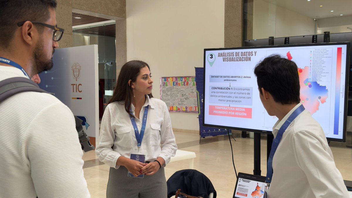 GobDigitalCO's tweet photo. 👩‍💻👨‍💻 En #DatosALaU destacamos el papel de los jóvenes en la transformación digital de Colombia. Con creatividad y compromiso, demostraron que el acceso a los datos abiertos es una herramienta clave para el desarrollo sostenible. 🚀 ¡Sigamos creando juntos! https://t.co/SqKvI7lutJ
