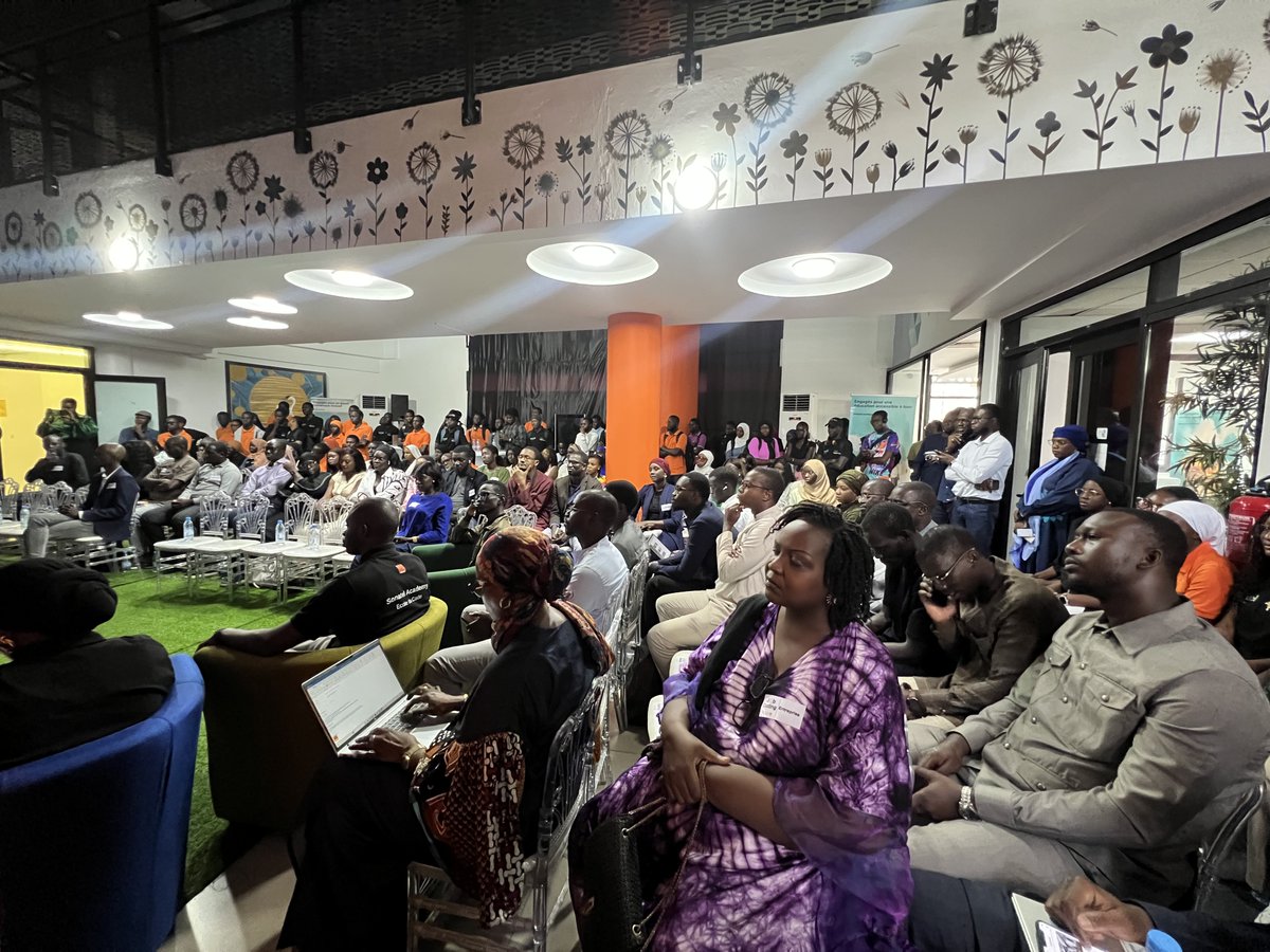 ODCSenegal's tweet photo. La 3ème édition du #JobDating organisé par @ODCSenegal à travers son école du code Sonatel Academy a réuni talents tech et recruteurs.
Une opportunité unique pour bâtir des carrières prometteuses dans l’univers numérique ! 

#OrangeDigitalCenter #AmalNjariñAskanwi https://t.co/YVCnzi88Sp