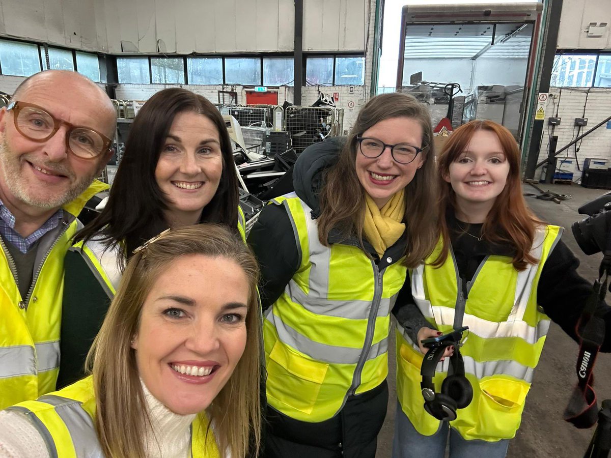 HarrietBrace's tweet photo. Revelatory day out and about at @OptimumEcoGroup learning (and filming) all about WEEE reuse and recycling ♻️ 
Case study incoming! 🎥 
#CircularEconomy https://t.co/BHZAIx9YAZ