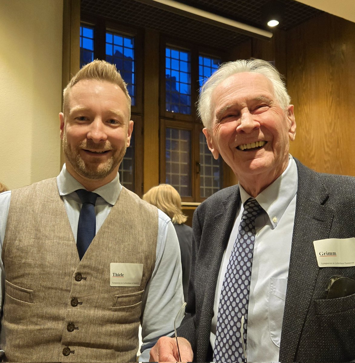 Alexander Thiele tweet media