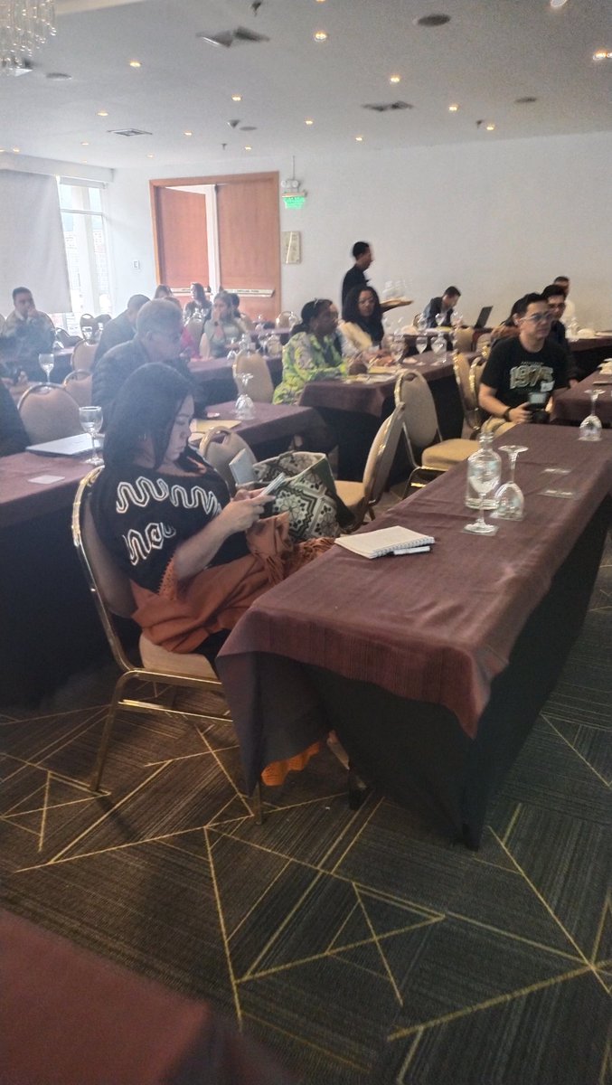 ilpliderazgo's tweet photo. Culminamos la Cumbre Nacional de Catastro Multipropósito con la participación de municipios comprometidos con la actualización catastral de nuestro país
@igacColombia @Findeter @BancoAgrario @ENTerritorioCo https://t.co/aaIXbyweQR