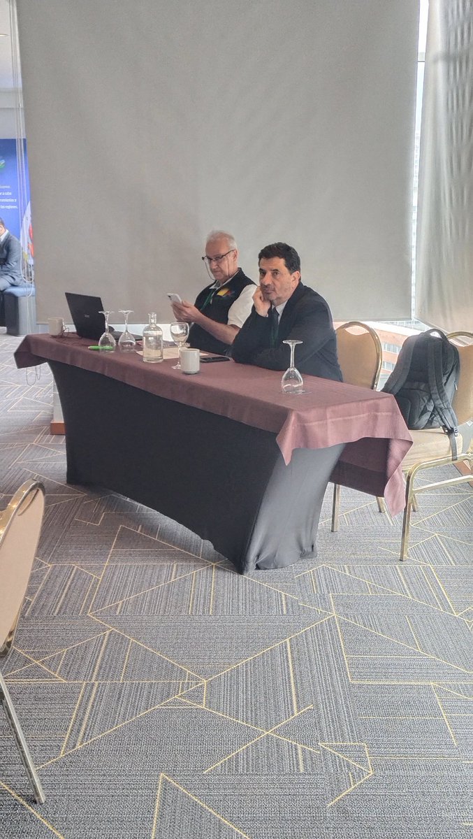 ilpliderazgo's tweet photo. Culminamos la Cumbre Nacional de Catastro Multipropósito con la participación de municipios comprometidos con la actualización catastral de nuestro país
@igacColombia @Findeter @BancoAgrario @ENTerritorioCo https://t.co/aaIXbyweQR