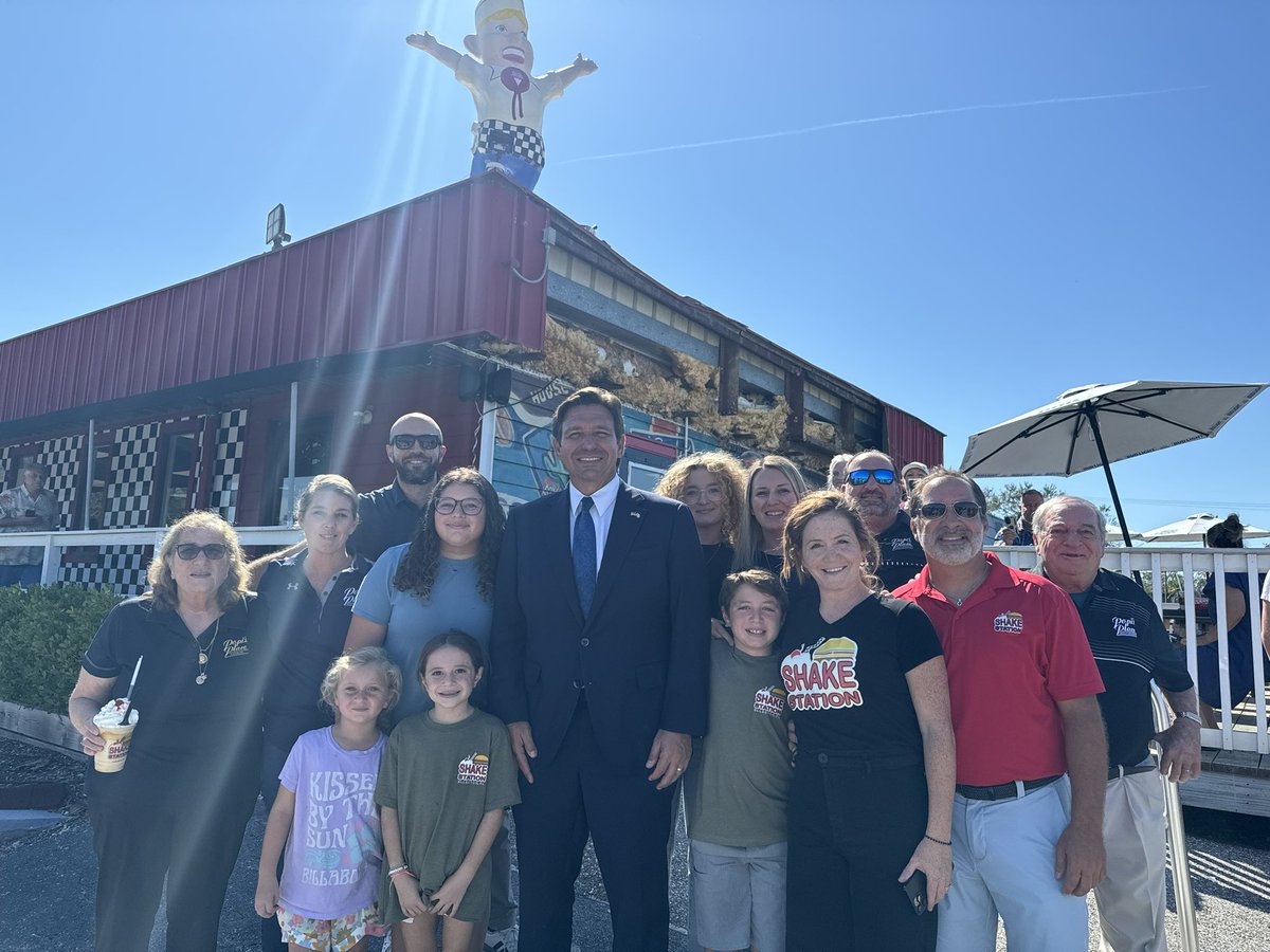 Shake Station tweet media