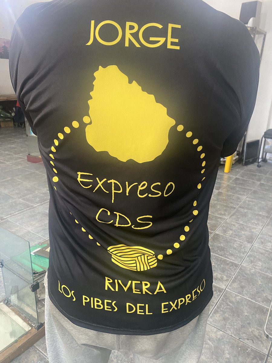 jorgeagonza62's tweet photo. El #ExpresoCDS evoluciona constantemente. A los Socios -Hínchas del INTERIOR TODO y especialmente @ExpresoCDS gracias por el presente.
Seguimos creciendo!!!
Vamos por mas!
🟡⚫️ https://t.co/ymI8z1sQcl