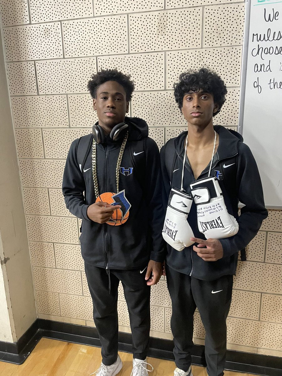 Hebron High School Boys Basketball (@hebronhawksbb) on Twitter photo Stuck TOGETHER & found a way to WIN‼️
<a href="/Ace1_2027/">Alec Lucas</a> stepped on the defensive end with his ENERGY & EFFORT
while our guy <a href="/NiravPerumal/">Nirav Perumal</a> showed a lot of TOUGHNESS 🥊
#ItsJustWork Stuck TOGETHER & found a way to WIN‼️
<a href="/Ace1_2027/">Alec Lucas</a> stepped on the defensive end with his ENERGY & EFFORT
while our guy <a href="/NiravPerumal/">Nirav Perumal</a> showed a lot of TOUGHNESS 🥊
#ItsJustWork