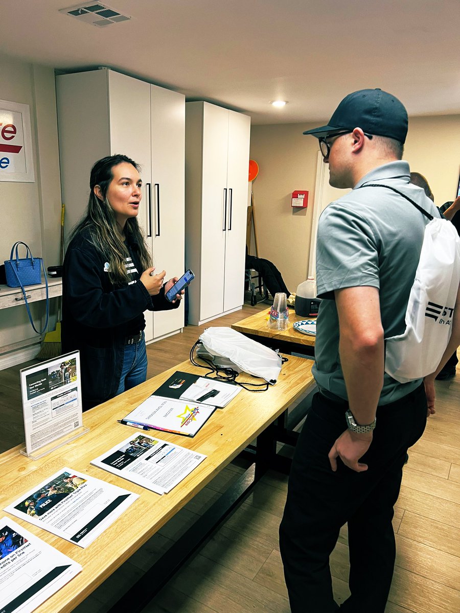 Spending the afternoon with our EMS First Responders getting them educated &amp; connected to our FirstNet Priority Network. <a href="/olgabby1/">Gabriela</a> out here doing her thing! <a href="/One_FLA/">OneFLA</a> <a href="/FirstNet/">FirstNet, Built with AT&T</a> <a href="/LifeAtATT/">Life at AT&T</a> <a href="/ValdesKyara/">Kyara Valdes</a> <a href="/ToniBraxton222/">Toni Braxton</a>