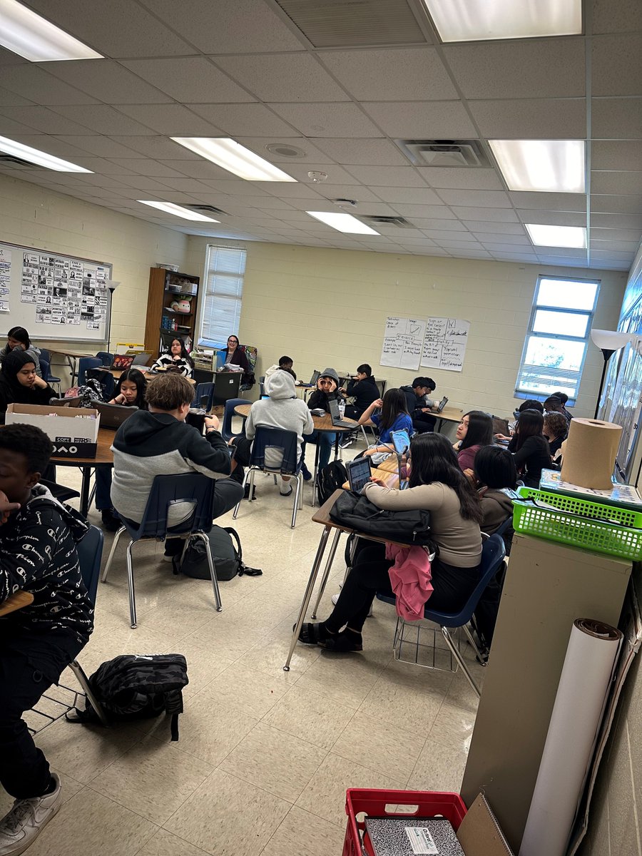Library4Liberty's tweet photo. @ljhpatriots having a great day for #RichardsonReads24 #RISDBeTheOne @LIBRARIESinRISD @TaressaAnd https://t.co/lTBPOw8JgS