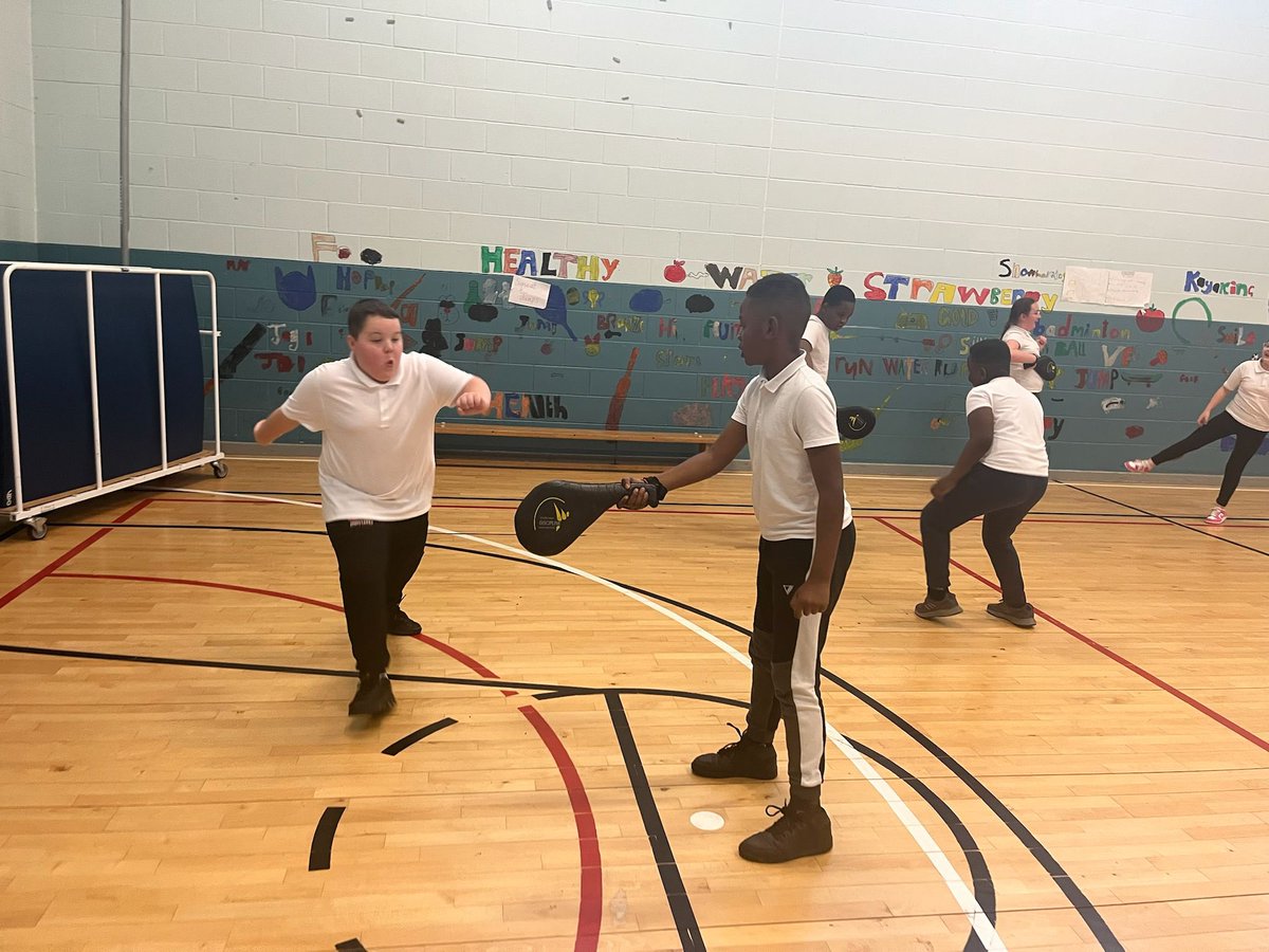 oakwoodG34's tweet photo. A massive shoutout to the wonderful team at Easterhouse Sports Centre for delivering   fantastic sessions of Taekwondo, basketball, and football for our P6 class! 🙌 
 #EasterhouseSportsCentre #SportsEducation https://t.co/sZAirvrXC8