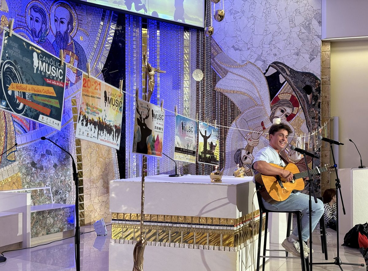 Canòlich Music (@canolichmusic) on Twitter photo Música, fe i diversió en la jornada central de la 12a edició del festival <a href="/CanolichMusic/">Canòlich Music</a> amb la participació dels alumnes de 1r i 2n d’ESO <a href="/MareJaner/">Col·legi Mare Janer</a> <a href="/SafaEscaldes/">Safa Escaldes</a> <a href="/SantErmengol/">Sant Ermengol</a> i <a href="/CE_MariaMoliner/">Colegio Español María Moliner</a>.
#CanòlichMusic Música, fe i diversió en la jornada central de la 12a edició del festival <a href="/CanolichMusic/">Canòlich Music</a> amb la participació dels alumnes de 1r i 2n d’ESO <a href="/MareJaner/">Col·legi Mare Janer</a> <a href="/SafaEscaldes/">Safa Escaldes</a> <a href="/SantErmengol/">Sant Ermengol</a> i <a href="/CE_MariaMoliner/">Colegio Español María Moliner</a>.
#CanòlichMusic