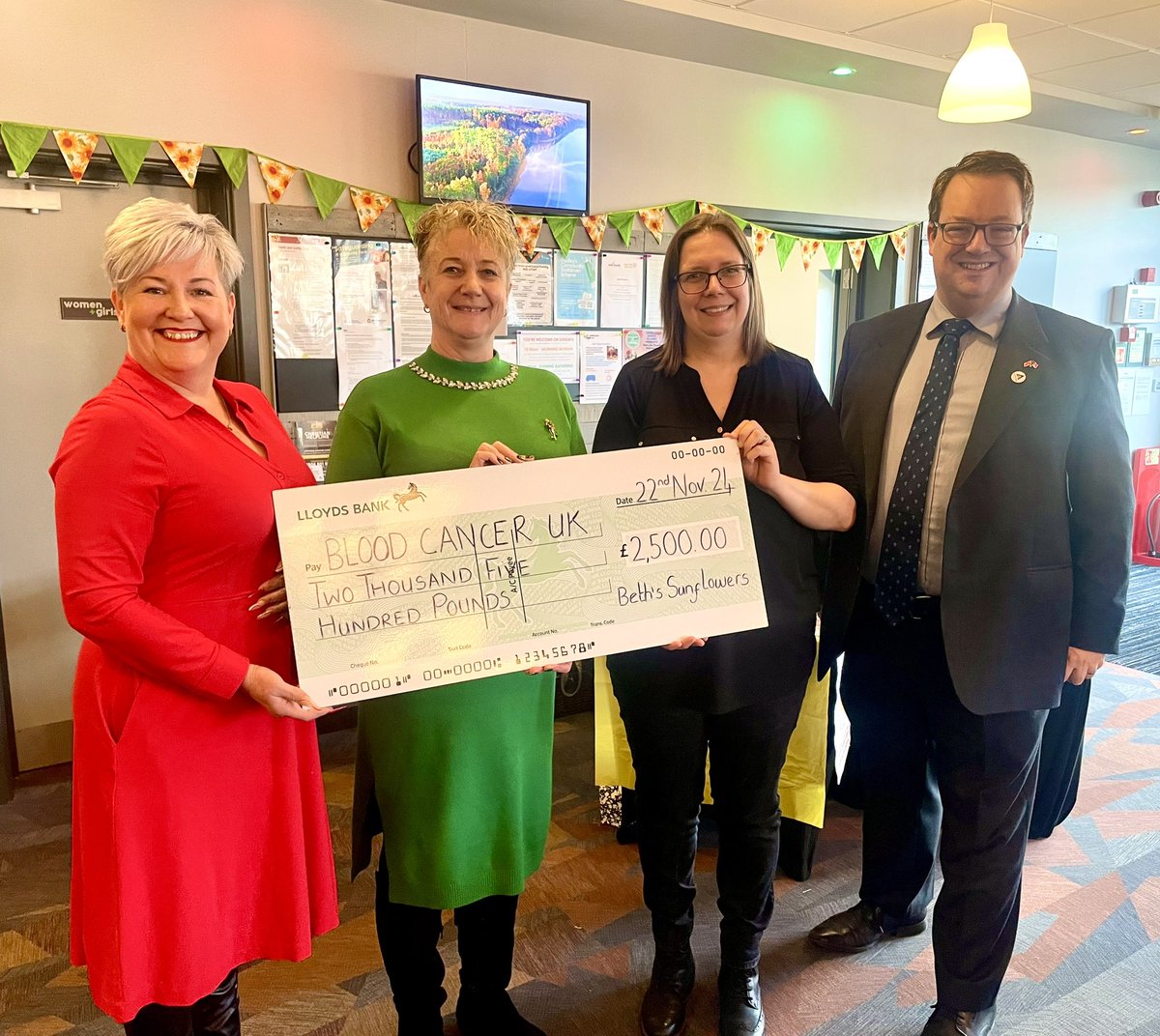 Today we gave <a href="/bloodcancer_uk/">Blood Cancer UK</a>  £2500 to support a research trial for relapsed Leukaemia patients (Like Beth was💔) Better treatments &amp; drugs will improve survival rates
This is where the money YOU give goes.

THANKS to all that have donated &amp; supported. 

#Leukaemia #bloodcancer