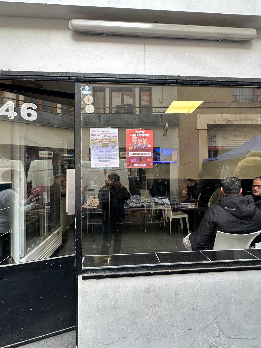 Nous étions ce matin au marché de Montferrand pour tracter contre l'austérité du gouvernement et pour taxer les plus riches de notre pays. Un message clair et très bien accueillis par les habitantes et les habitants du quartier.
