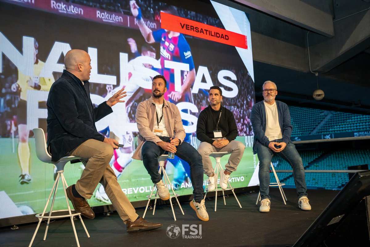 🆕 Comunicación 
📸Un paso más disfrutando del camino. Esta vez como presentador de la "Mesa Redonda de Análisis" con <a href="/fsitraining_/">FSI Training</a>  junto tres exponentes del mejor <a href="/ScoutingDeport/">Scouting Deportivo</a>.

 😀Un honor conversar con #VictorMañas <a href="/RamonVazLop/">Ramon Vazquez Lopez</a> y #AlvaroReina