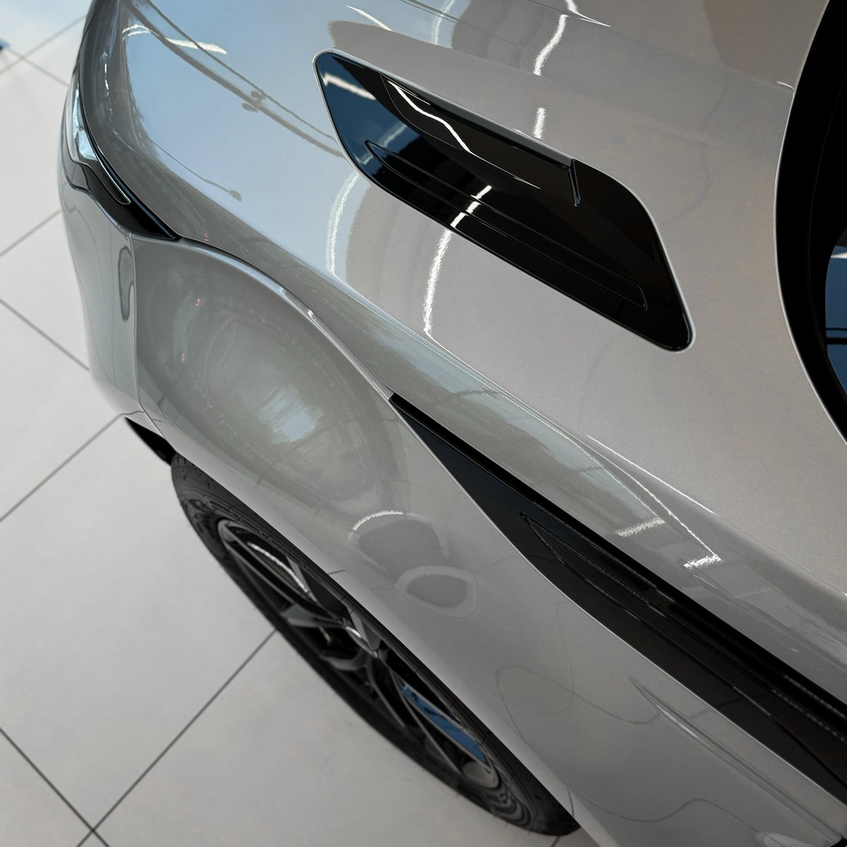 Barretts Land Rover tweet media