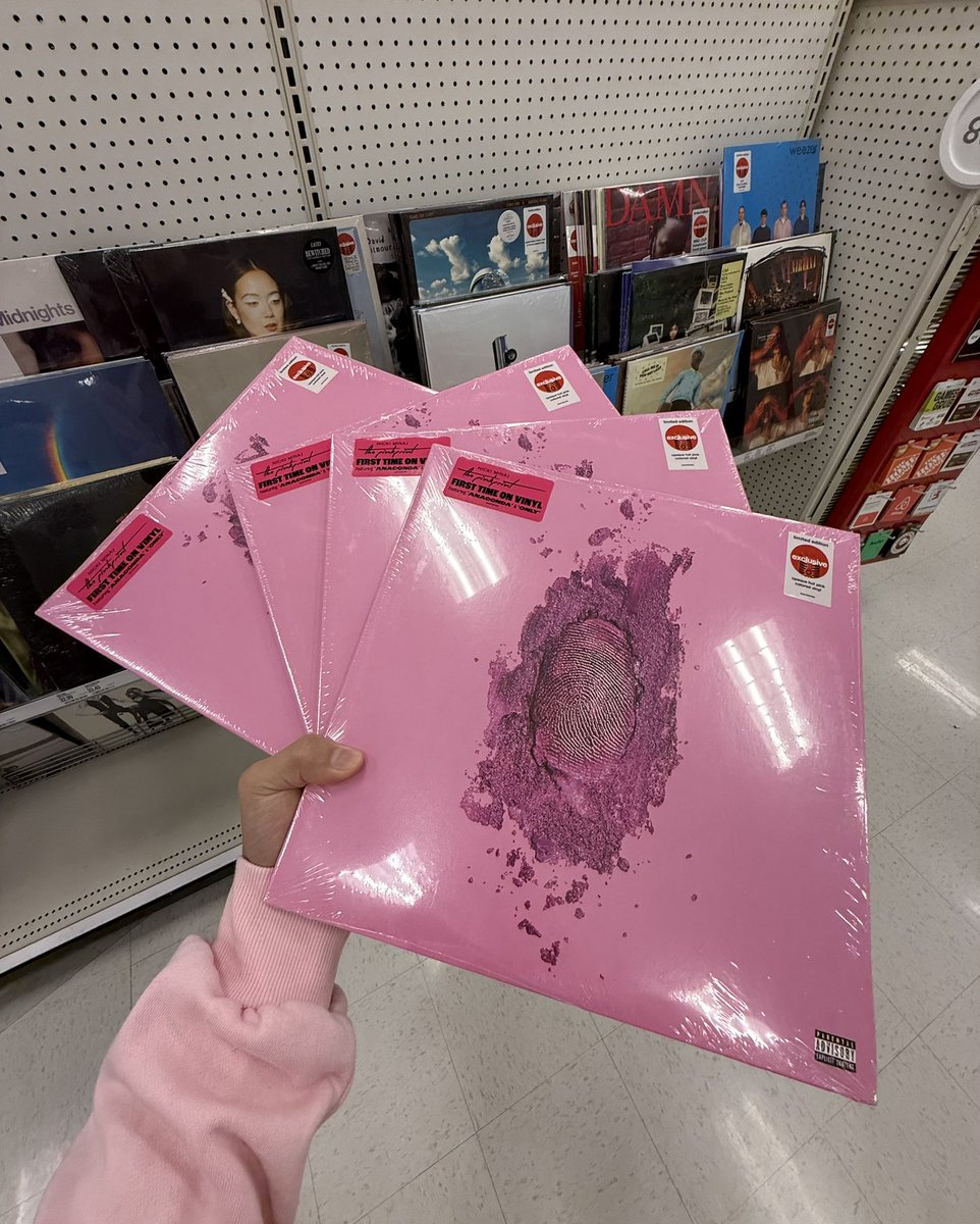 pretttygirlp's tweet photo. Had to go in the back to pull these babies out! Who wants one? @NICKIMINAJ #ThePinkprintAnniversary #PinkprintNIKA 

Check out your local target for stock!

https://t.co/XHT374X557 https://t.co/nzkpfwQdUr