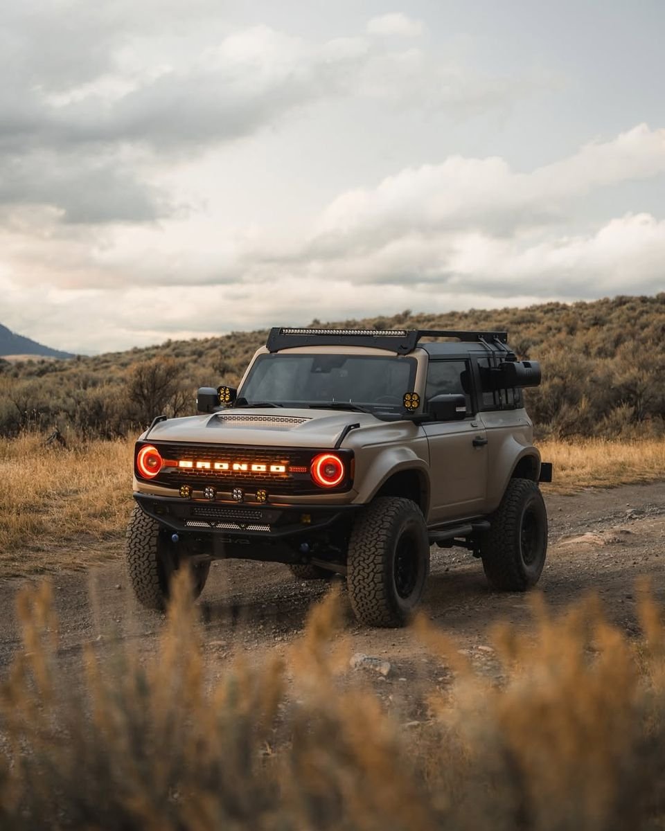 FreSherFord's tweet photo. Take your adventures into new terrains.
#FordBronco 📸: @bradandbronco https://t.co/4XA6vUPfd1