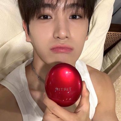 #.NewProfilePic อยากหน้าดีก็ไปใช้แป้งศรีจันทร์