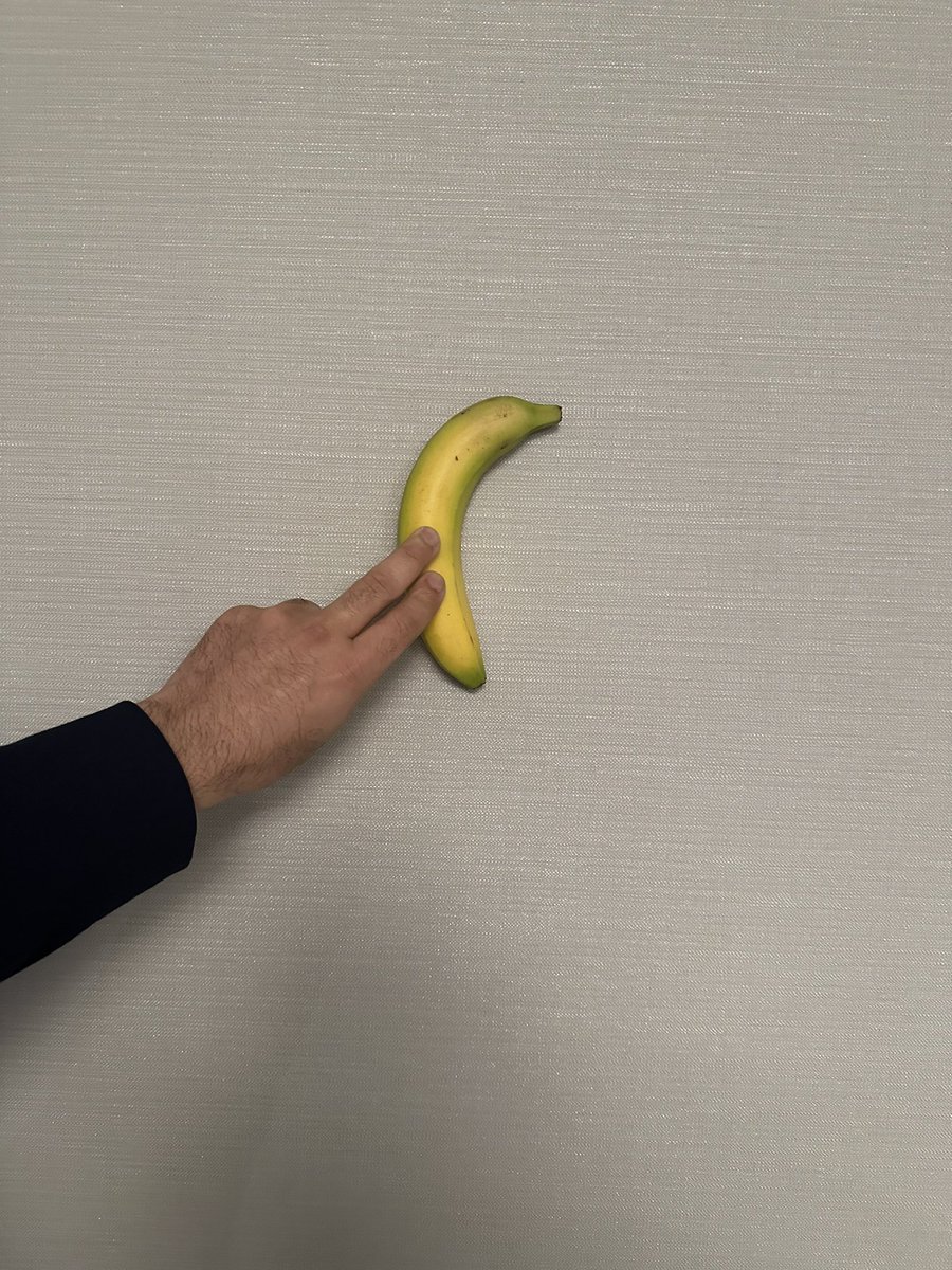 Ivo Bach tweet media