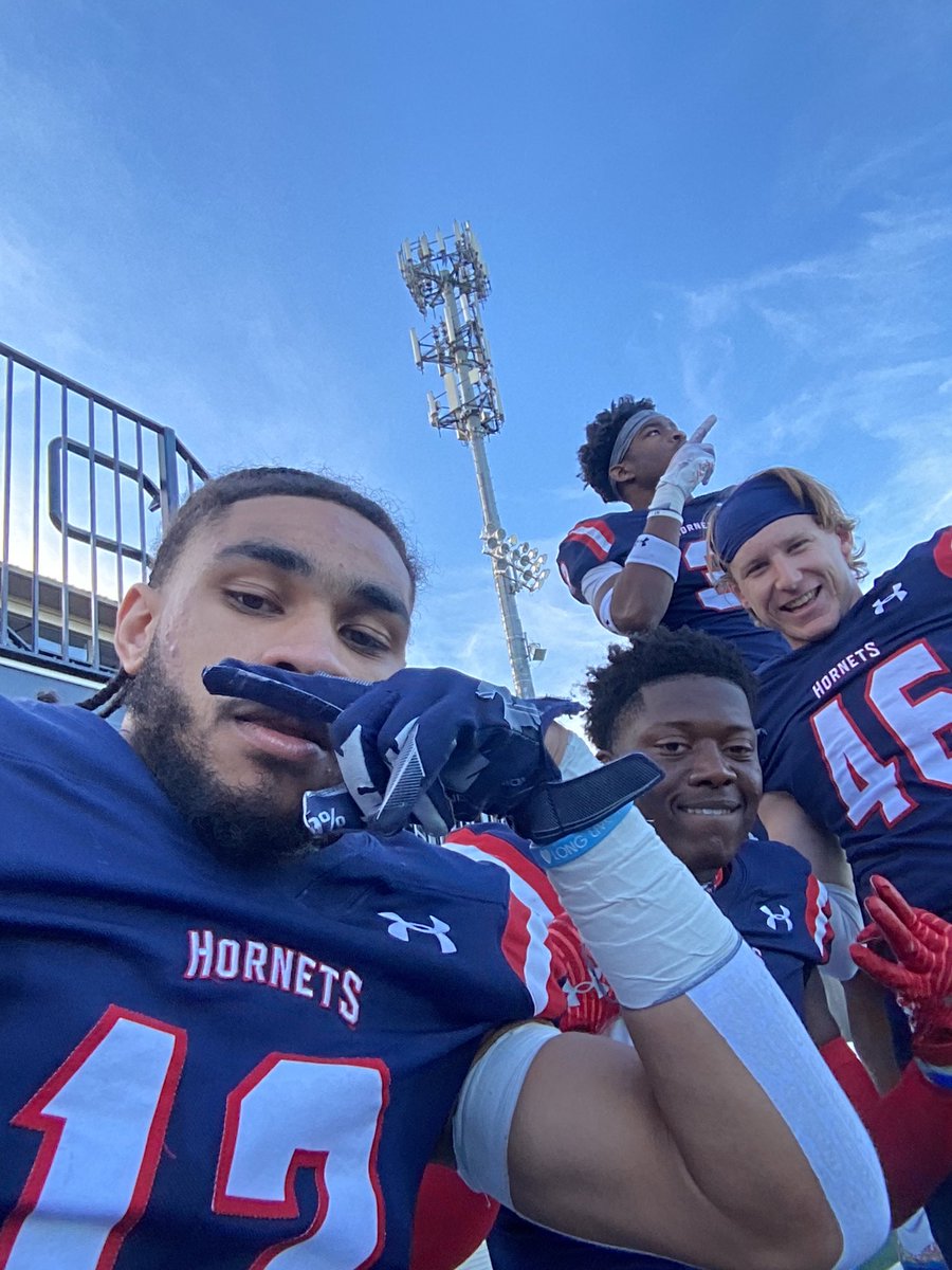 When the <a href="/SUhornetsFB/">Shenandoah Football</a> DBs grab the <a href="/Hudl/">Hudl</a> Sideline iPad #Defend