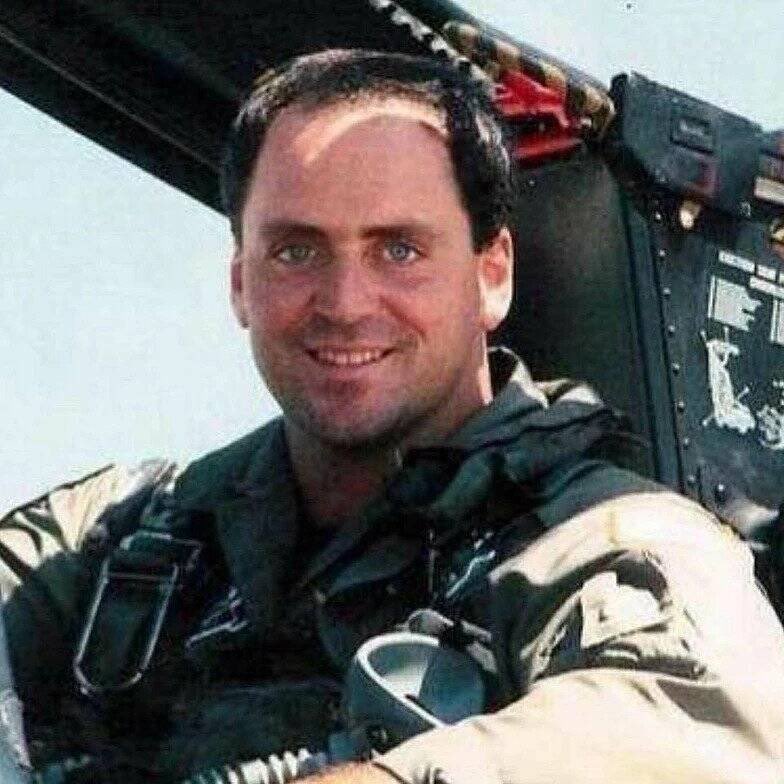 MilitaryCooI's tweet photo. "I absolutely love you. Do good, go have good times." 
-Navy Veteran Brian Sweeney's last words to his wife on 9/11. https://t.co/xtCZq3KpZV