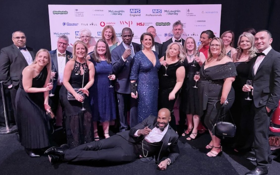 BeccaDuerden's tweet photo. Very proud of the whole amazing team @GM_Cancer who have worked so hard for so long to deliver a single queue diagnostics pathway for lung investigations awarded highly commended at @HSJ_Awards last night, which is a close second! Very well done everyone!! https://t.co/qRmAM5RBVy