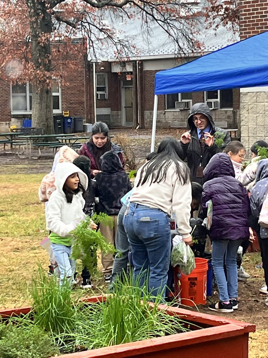 Meagan Drapkin tweet media
