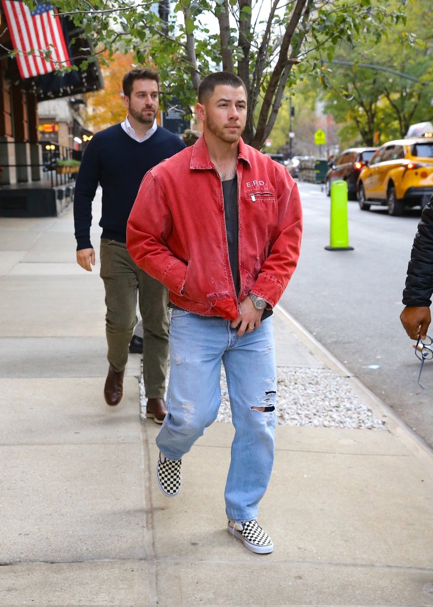 Streets of Newyork
#nickjonas #nickjonasstyle