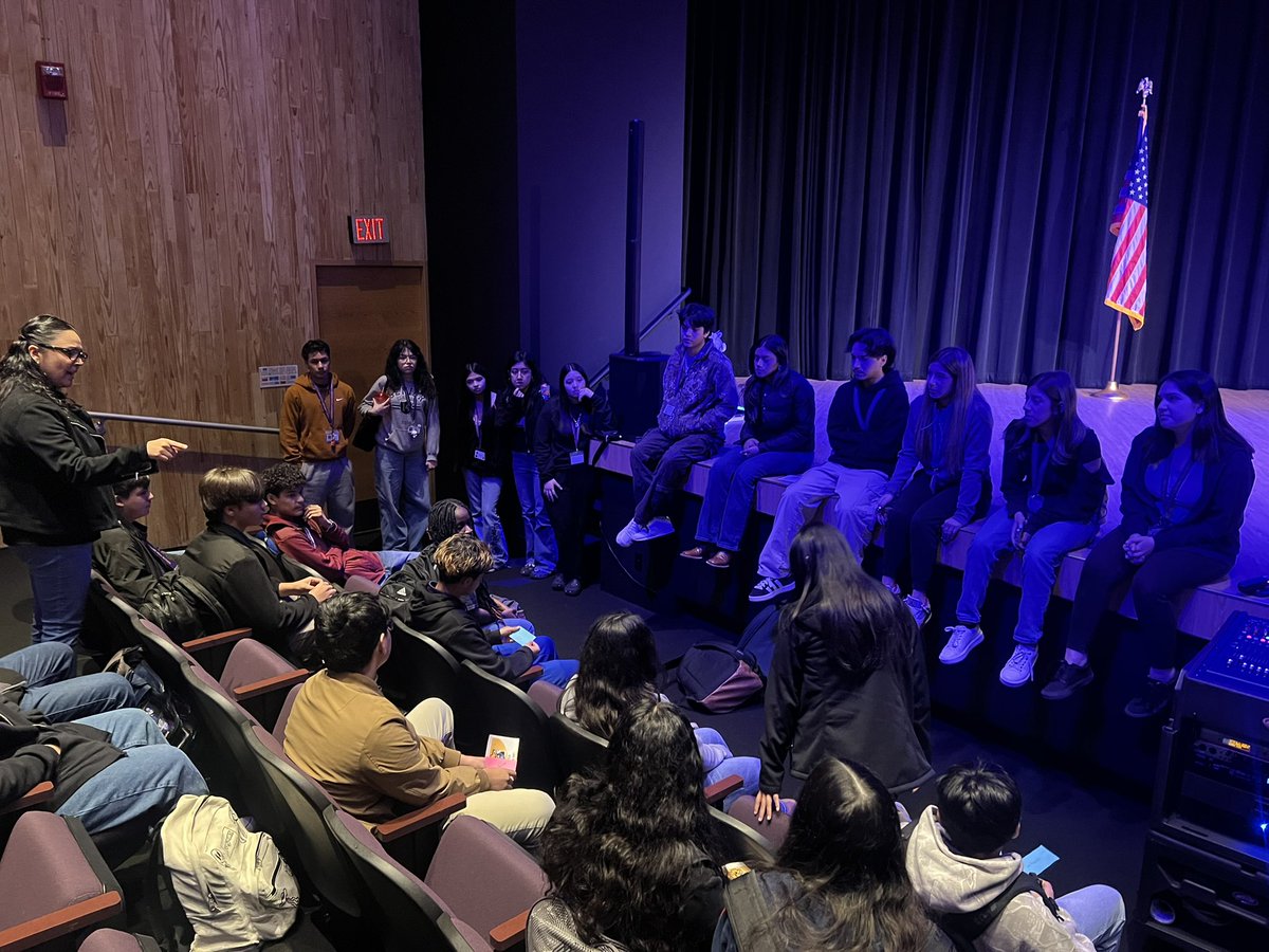 Lassiter Early College High School (@lassiterechs) on Twitter photo Leaders Building Leaders 🦅🏙️
Today our 10th-12th grade student councils mentored our freshmen candidates as they prepare for elections. 
This is how legacies are built🦅⭐️💜 
#LassitetLegacy #GoldBlooded
@RubyRamirezDISD <a href="/N_Bernardino/">Dr. Nancy Bernardino</a> <a href="/TransformDISD/">Dallas ISD OTI Public School Choice</a> <a href="/dallasschools/">Dallas ISD</a> Leaders Building Leaders 🦅🏙️
Today our 10th-12th grade student councils mentored our freshmen candidates as they prepare for elections. 
This is how legacies are built🦅⭐️💜 
#LassitetLegacy #GoldBlooded
@RubyRamirezDISD <a href="/N_Bernardino/">Dr. Nancy Bernardino</a> <a href="/TransformDISD/">Dallas ISD OTI Public School Choice</a> <a href="/dallasschools/">Dallas ISD</a>