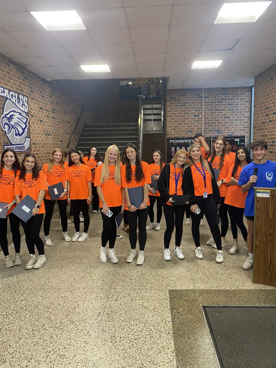 JWieckhorst94's tweet photo. What a day! Proud to have hosted #CompassionWithoutBorders to help empower #leaders across Suffolk County. Amazing work by @MrsJ_Ferrara @KulesaHHS and all staff and students involved! #TaketheLEAD #learnerstodayleaderstomorrow @dmurph88 @rebecca_bilski https://t.co/WUQwQVQChz