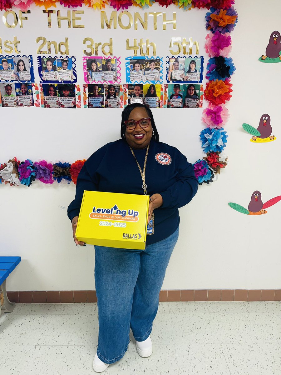 mocha_angel1980's tweet photo. Thank you @LEAD_DallasISD for my Sunshine Box! ☀️I am thankful for the opportunity to lead in Dallas ISD. #SY2425GratitudeWeek #LEAD #LEVELINGUP https://t.co/rvGKoipq7v