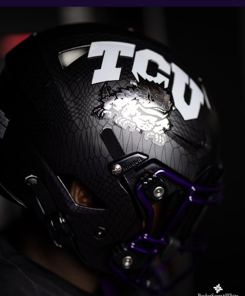 TCUCarterBoys's tweet photo. I don’t think there is a single school that has a better helmet rotation then TCU https://t.co/cbVecYBetf