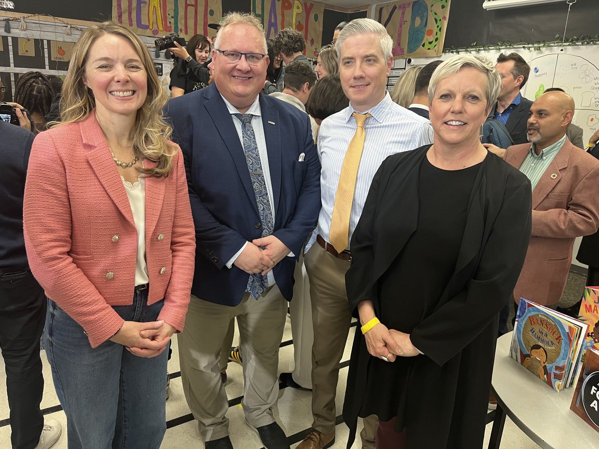CTFFCEpresident's tweet photo. 🎉 Big news! Ontario is now the 3rd province to join the National School Food Program! This vital initiative will provide healthy, nutritious meals to more students across the province. ⁦@CTFFCE⁩ ⁦@JennaSudds⁩ ⁦@OECTAProv⁩ ⁦@otffeo⁩ https://t.co/c4zYNSSjT5